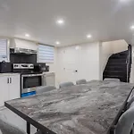 Stylish 4Br In The Heart Of Plateau Montreal
