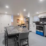 Stylish 4Br In The Heart Of Plateau Montreal