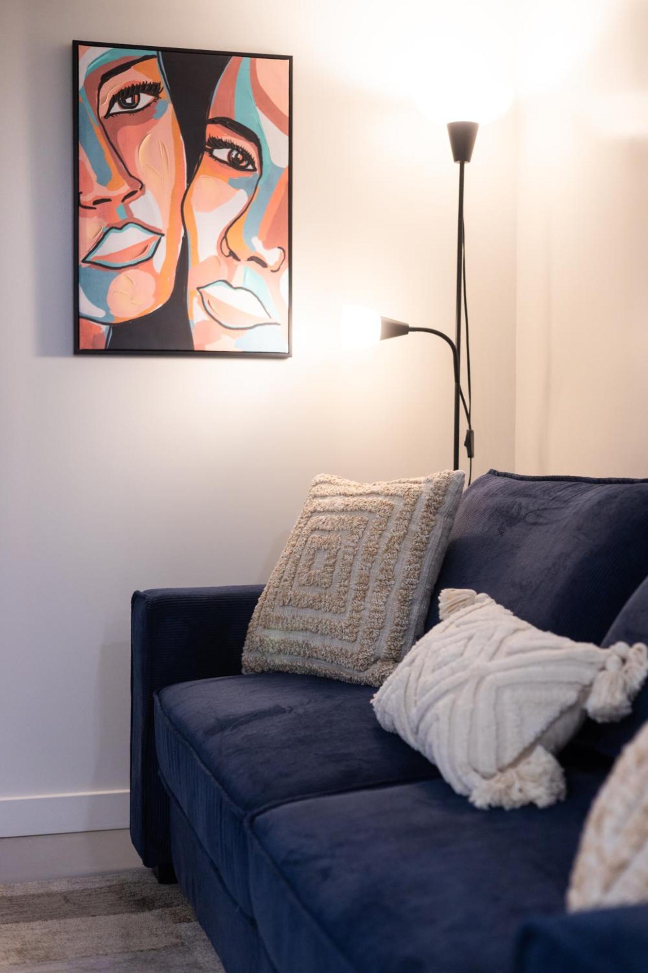 Stylish 4br In The Heart Of Plateau Apartment Montreal